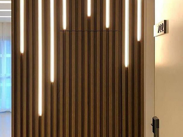 LED dekorativna osvetlitev za stensko ploščo