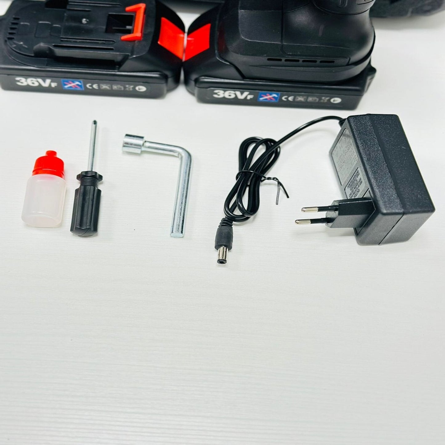 MINI AKUMULATORSKA ŽAGA 4 PALCEV 36 V X2 AKUMULATORSKO KLADIVO ORODJE