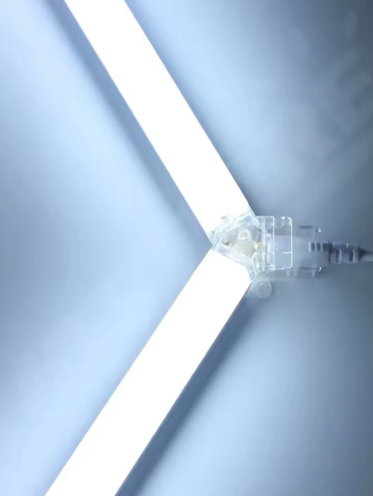 Stropna LED šesterokotna svetilka 240×180 cm