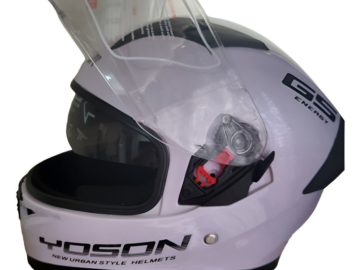 Speed varnostna čelada